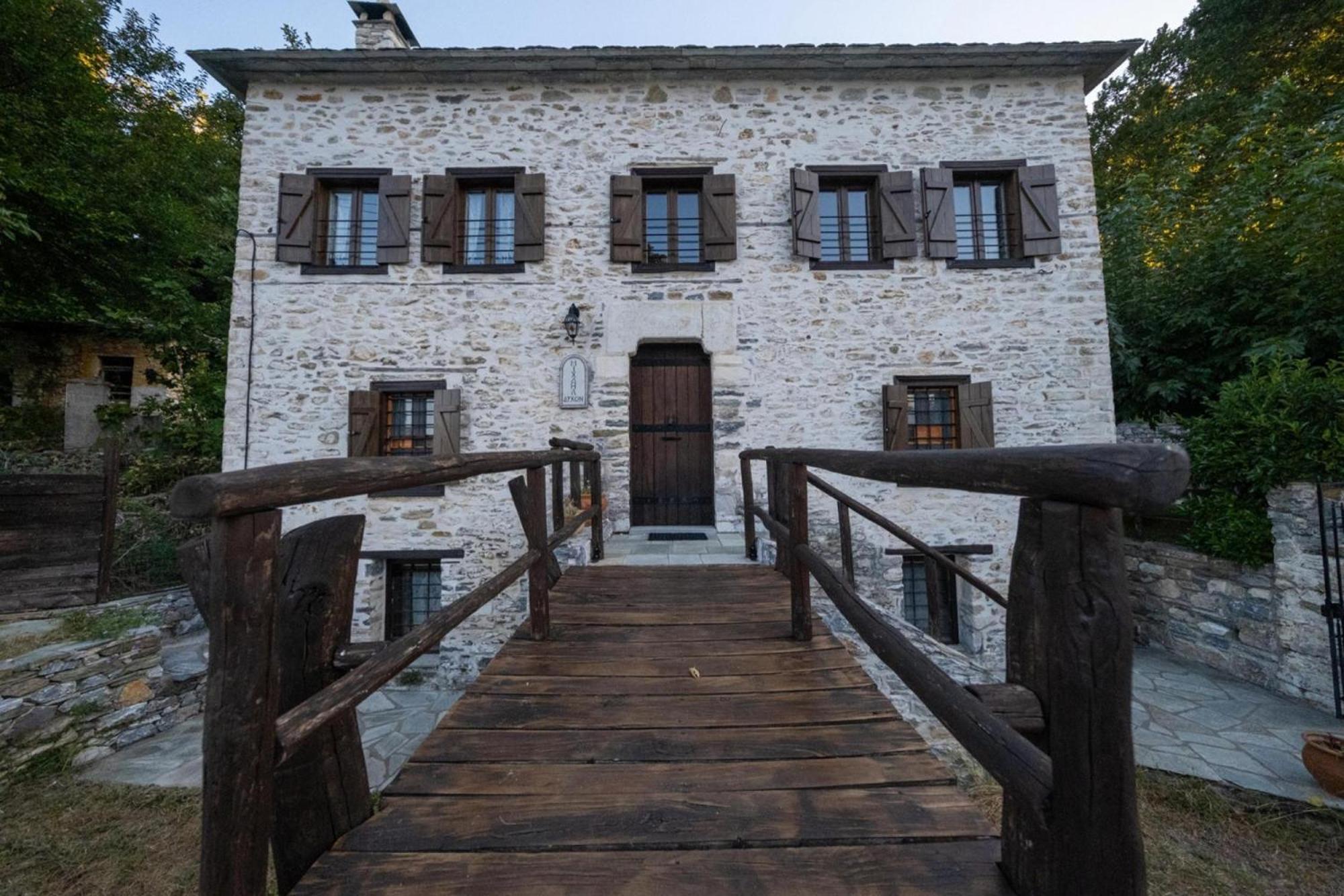 Aparthotel Archontiko Michael Vyzítsa Exterior foto